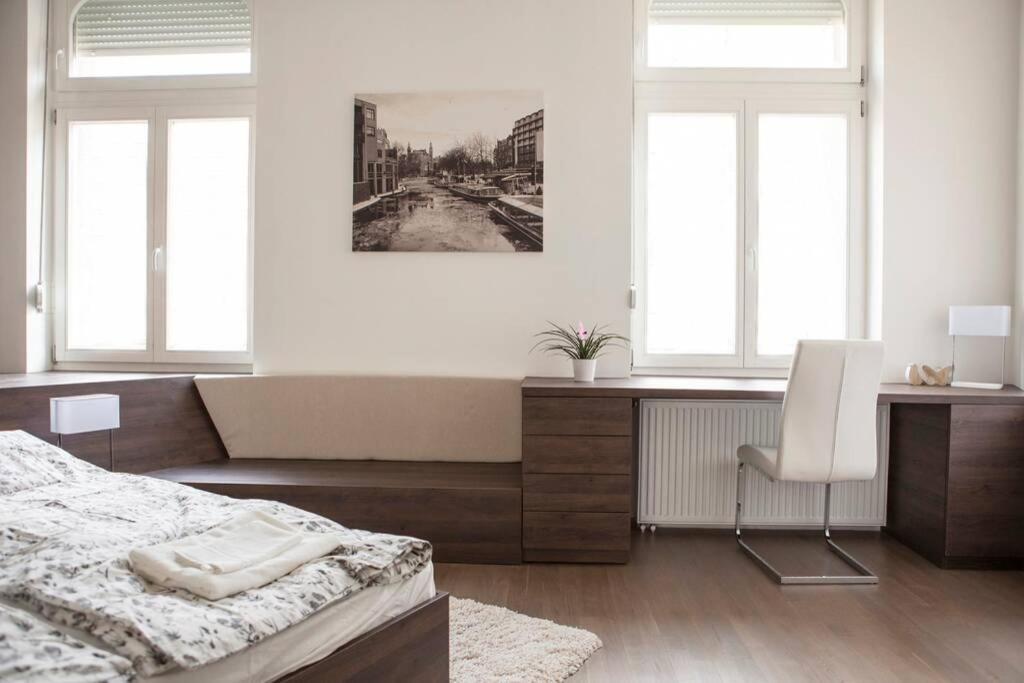 Apartment Downtown Ulloi 3 Budapest Esterno foto