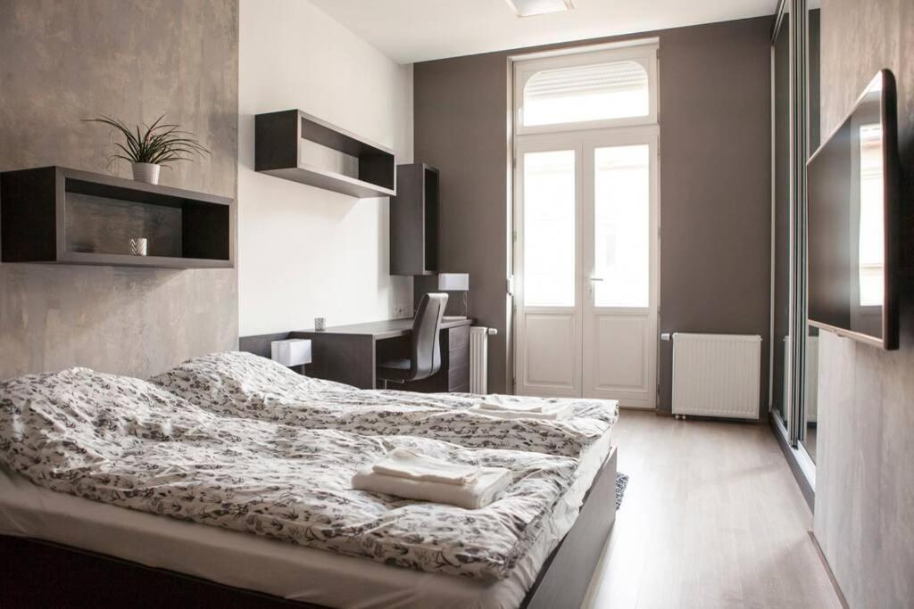 Apartment Downtown Ulloi 3 Budapest Esterno foto